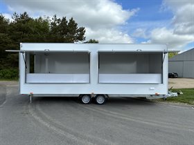 Streetline 701 salgsvogn m/gasrum